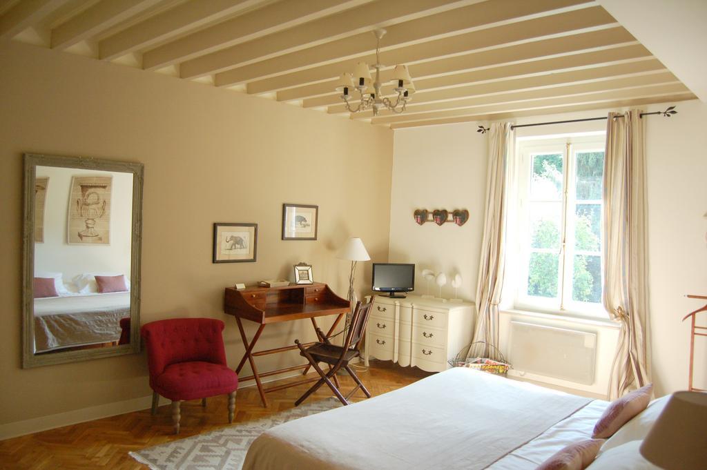 לינה וארוחת בוקר Bornel Le Manoir Du Menillet חדר תמונה